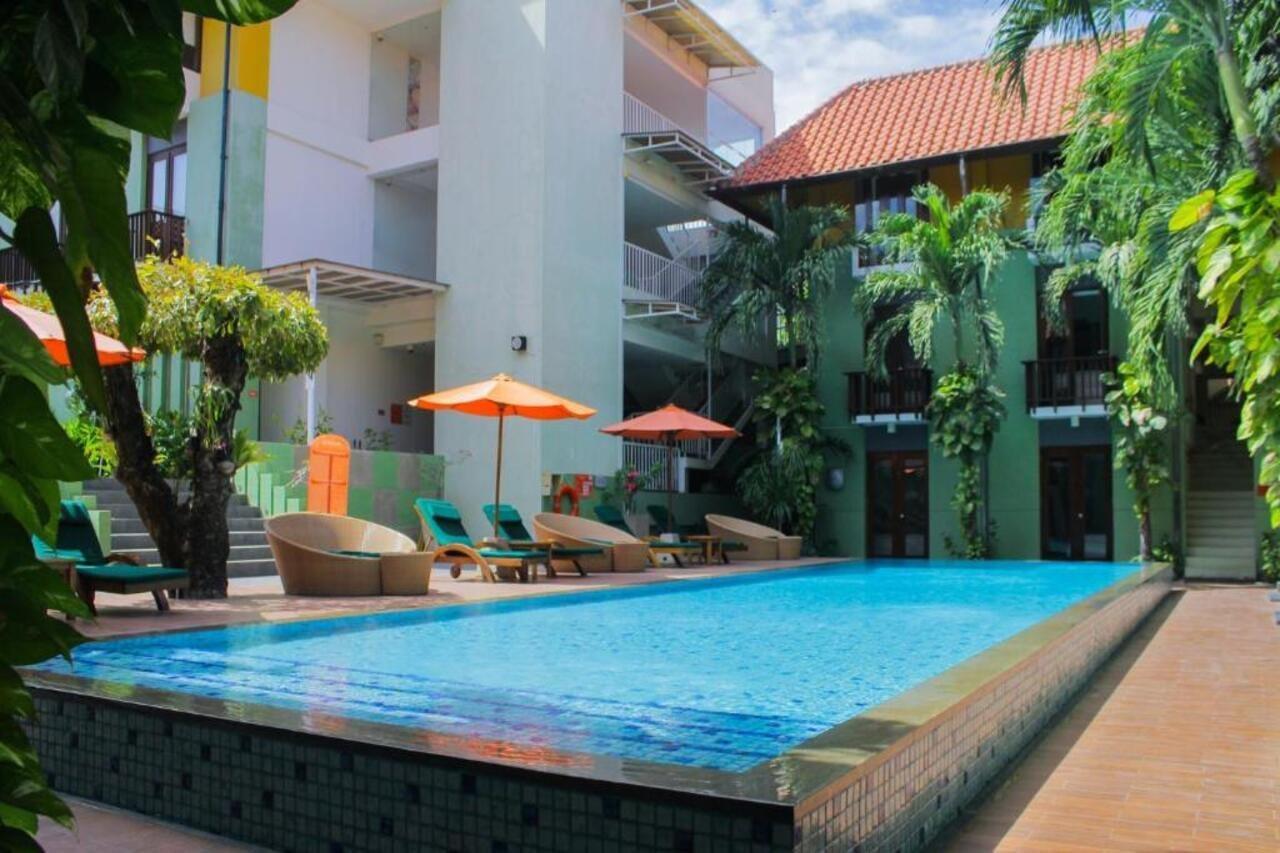 Oyo 90473 Gowin Hotel Kuta  Exterior photo