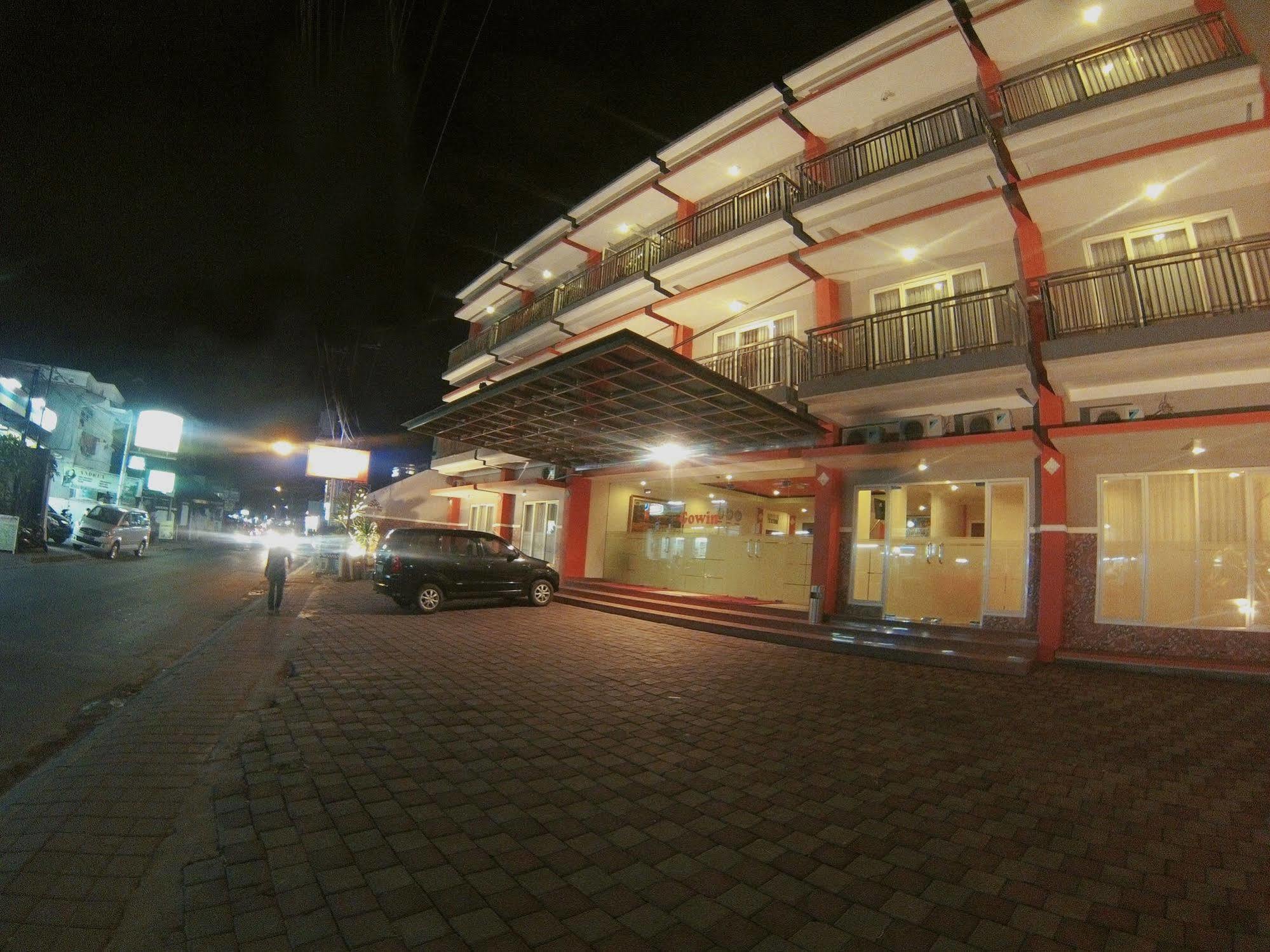 Oyo 90473 Gowin Hotel Kuta  Exterior photo