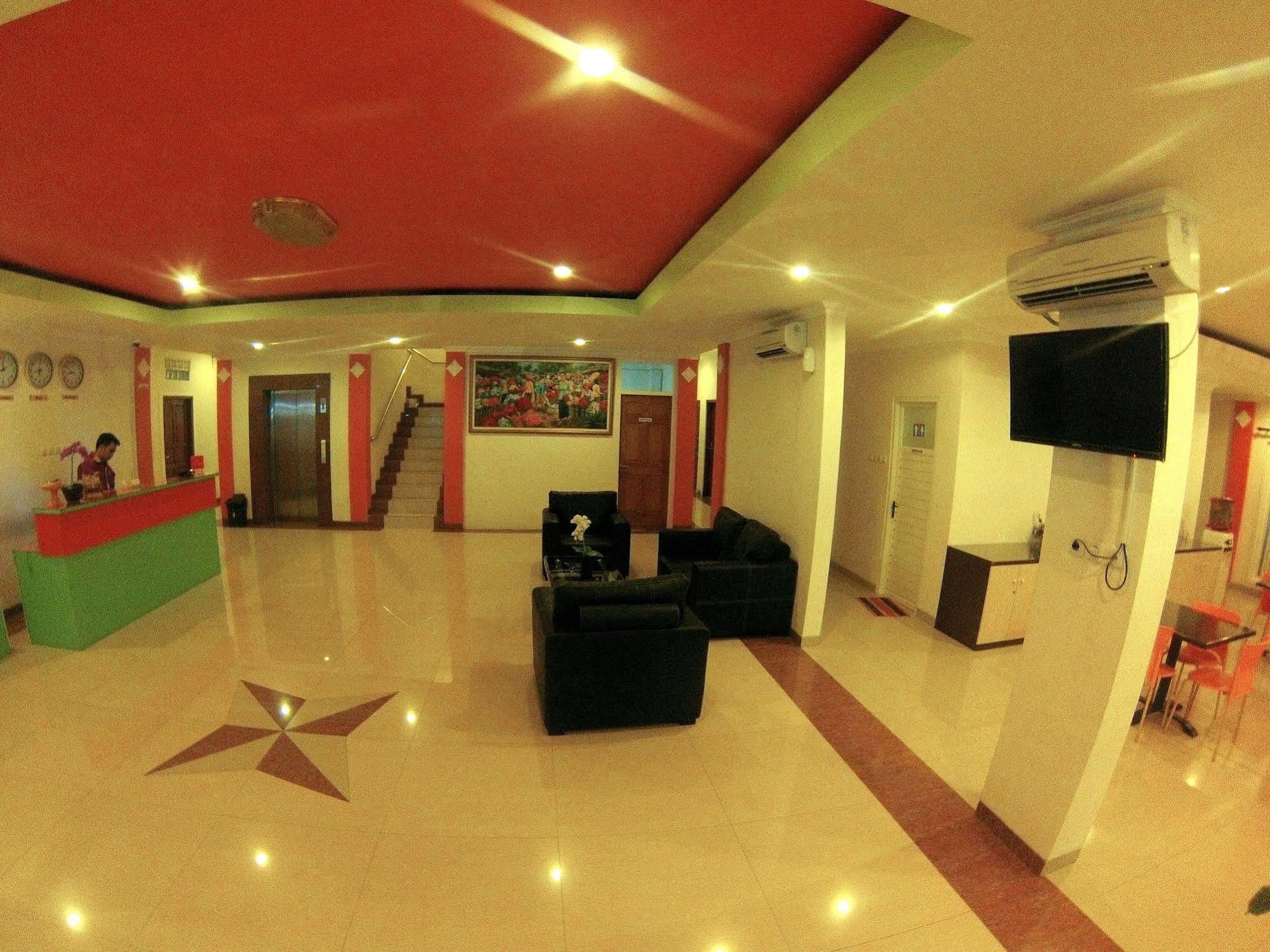 Oyo 90473 Gowin Hotel Kuta  Exterior photo
